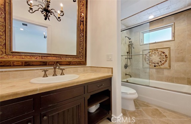 Detail Gallery Image 21 of 45 For 11947 Iredell St, Studio City,  CA 91604 - 7 Beds | 8 Baths