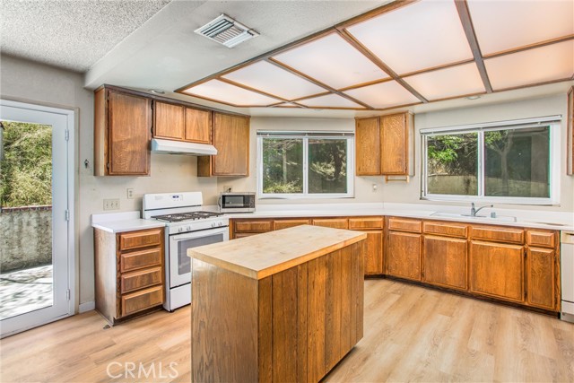 Image 16 of 32 For 1153 Bluegrass Place