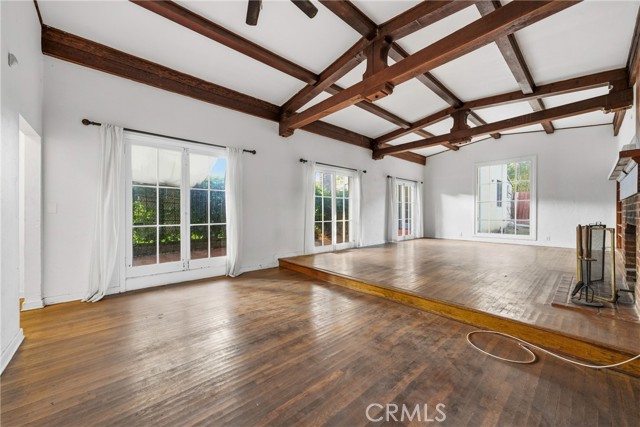 Detail Gallery Image 6 of 32 For 929 Descanso Dr, La Canada Flintridge,  CA 91011 - 3 Beds | 2 Baths