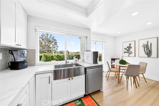 Detail Gallery Image 14 of 41 For 25 Hilltop Cir, Rancho Palos Verdes,  CA 90275 - 2 Beds | 2/1 Baths