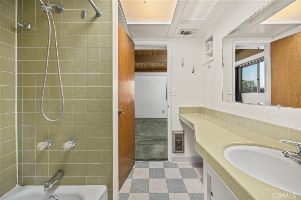 2130 El Norte - photo 18