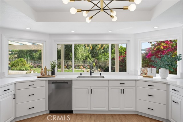 Detail Gallery Image 8 of 42 For 24132 via Santa Clara, Mission Viejo,  CA 92692 - 4 Beds | 2/1 Baths