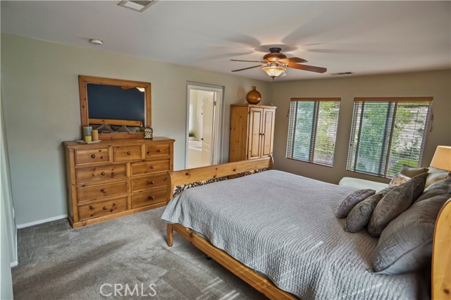17334 Sierra Sunrise Lane, Canyon Country CA: https://media.crmls.org/medias/916f991c-6815-4535-98d8-48839cbdf847.jpg