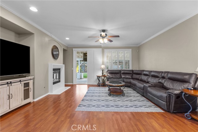 Detail Gallery Image 21 of 59 For 39926 Meadowcrest Way, Palmdale,  CA 93551 - 5 Beds | 3 Baths