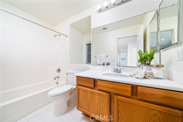 Detail Gallery Image 25 of 43 For 406 N Placer Privado, Ontario,  CA 91764 - 3 Beds | 2/1 Baths