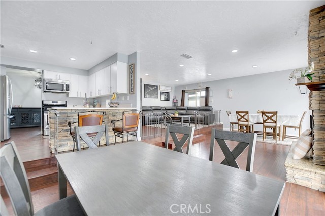 Detail Gallery Image 18 of 54 For 13928 Burning Tree, Victorville,  CA 92395 - 4 Beds | 2 Baths