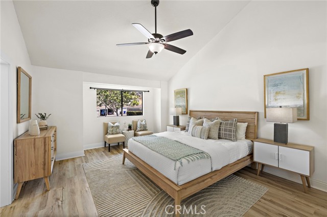 4 Riptide Court, Newport Beach CA: https://media.crmls.org/medias/917180fa-4f10-482f-8574-9f463d7ef07a.jpg