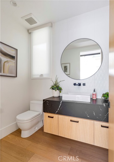Detail Gallery Image 19 of 62 For 221 Heliotrope Ave, Corona Del Mar,  CA 92625 - 4 Beds | 5/1 Baths