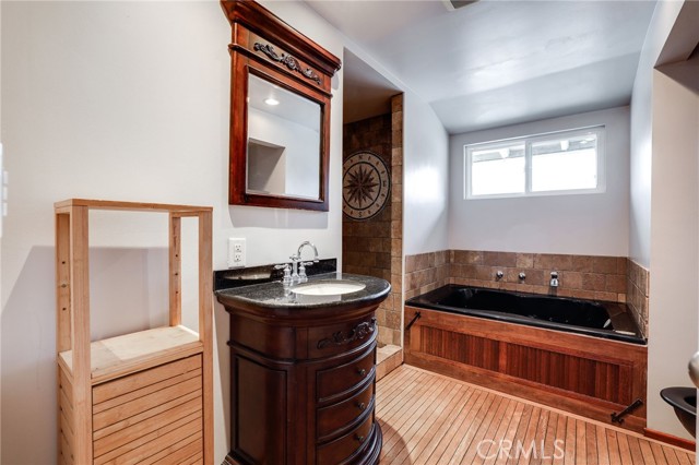 Detail Gallery Image 7 of 14 For 9752 Harle, Anaheim,  CA 92804 - 3 Beds | 2 Baths