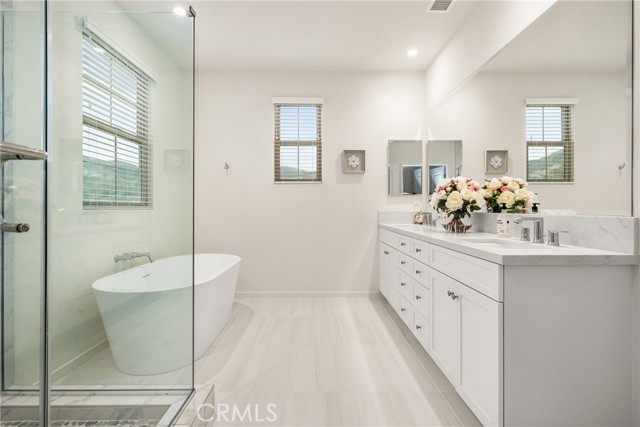 Detail Gallery Image 23 of 52 For 126 Sugarwood, Irvine,  CA 92618 - 3 Beds | 3/1 Baths
