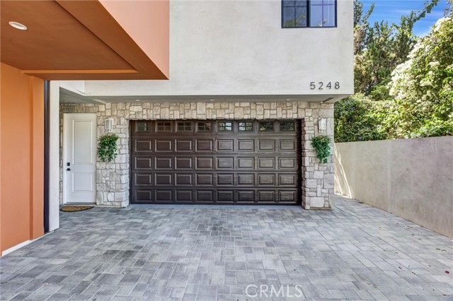 Detail Gallery Image 2 of 23 For 5248 Segals Way, Sherman Oaks,  CA 91411 - 4 Beds | 3/1 Baths