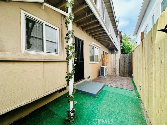 Detail Gallery Image 19 of 41 For 4918 1/2 Tujunga Ave, North Hollywood,  CA 91601 - 2 Beds | 1 Baths