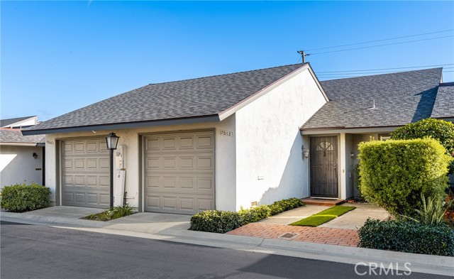 Detail Gallery Image 1 of 1 For 17512 via Calma #40,  Tustin,  CA 92780 - 2 Beds | 2 Baths