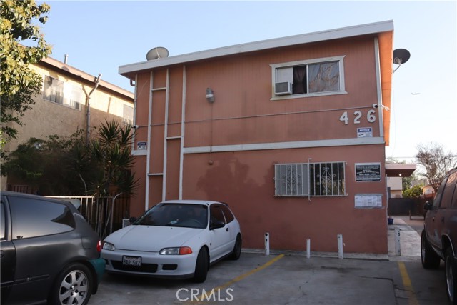 Detail Gallery Image 2 of 16 For 426 E 79th St #1,  –,  CA 90003 - 2 Beds | 1 Baths