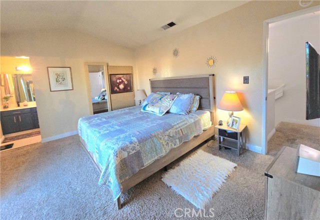 5034 Marseilles Court, Palmdale CA: https://media.crmls.org/medias/917428a5-e045-4c3e-bc9b-3a6bdc51eb4d.jpg