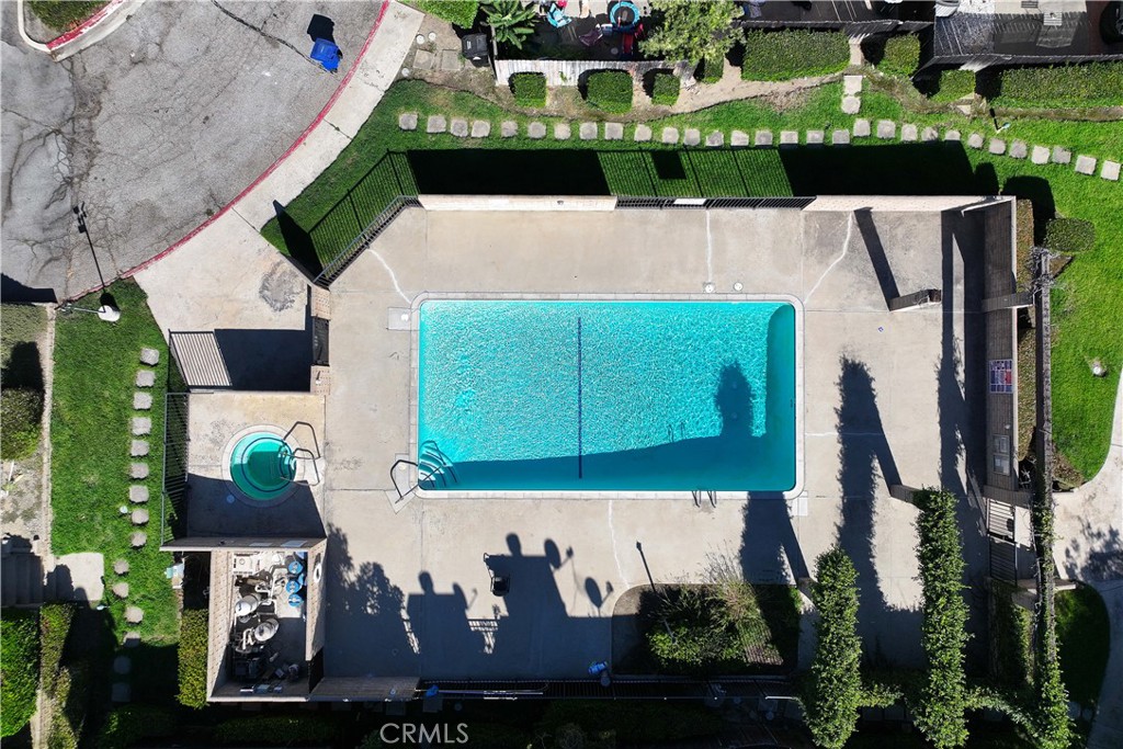 https://media.crmls.org/medias/917440a6-e587-490b-9292-2d5f9ffb923d.jpg?preset=X-Large