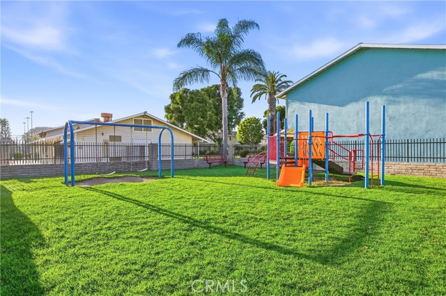 Detail Gallery Image 31 of 33 For 11960 Gloxinia, Fountain Valley,  CA 92708 - 2 Beds | 1/1 Baths