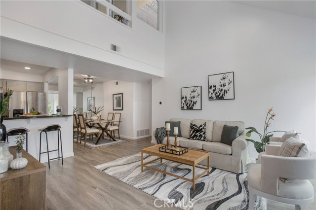 25712 Le Parc, Lake Forest CA: https://media.crmls.org/medias/9175b0da-8b80-493f-aec0-a44a190c096a.jpg