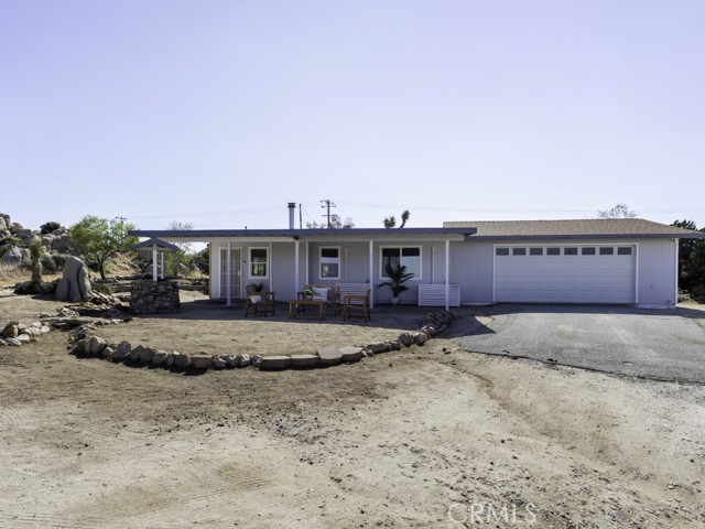 Detail Gallery Image 3 of 63 For 5564 Old Woman Springs Rd, Yucca Valley,  CA 92284 - 2 Beds | 1 Baths