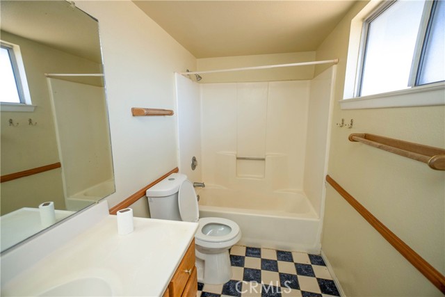 Detail Gallery Image 29 of 56 For 7795 Oakwood, Hesperia,  CA 92345 - 3 Beds | 2 Baths
