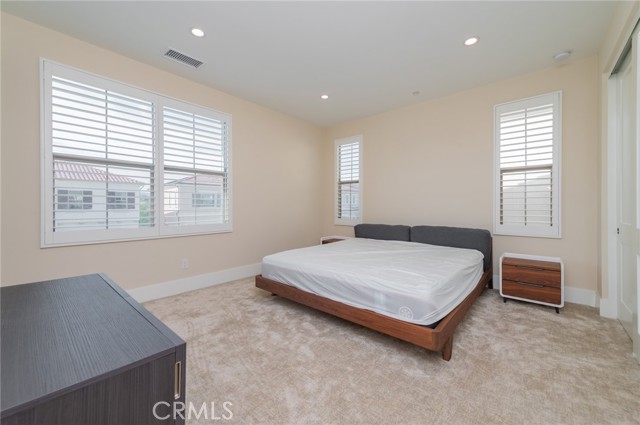 Detail Gallery Image 31 of 56 For 58 Longchamp, Irvine,  CA 92602 - 4 Beds | 4/1 Baths