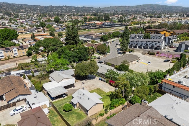 418 W Olive Avenue, La Habra CA: https://media.crmls.org/medias/91783386-ae2d-41d1-932e-aeb49db9fcad.jpg