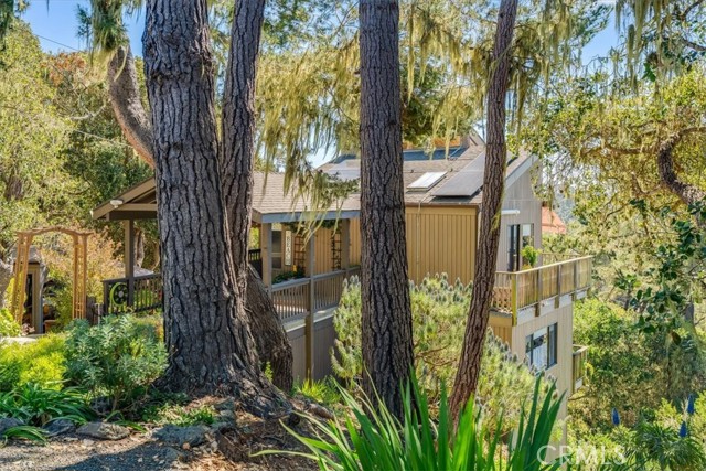 Detail Gallery Image 2 of 60 For 850 Suffolk Street, Cambria,  CA 93428 - 3 Beds | 1/1 Baths