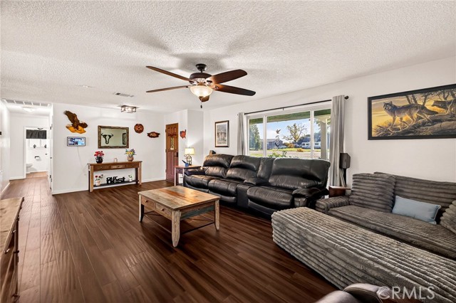 Detail Gallery Image 14 of 57 For 6856 County Road 19, Orland,  CA 95963 - 4 Beds | 2 Baths