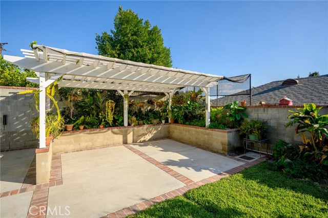 Detail Gallery Image 28 of 32 For 4106 Dunsmore Ave, La Crescenta,  CA 91214 - 3 Beds | 2 Baths