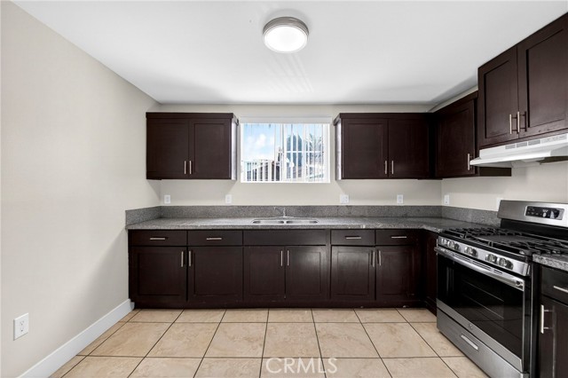 Detail Gallery Image 10 of 34 For 8711 Mckinley Place, Los Angeles,  CA 90002 - – Beds | – Baths