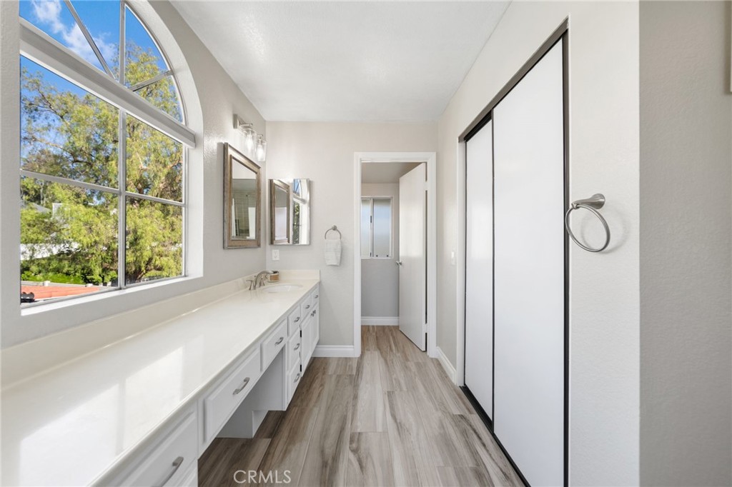 1739 Avenida Segovia - photo 17