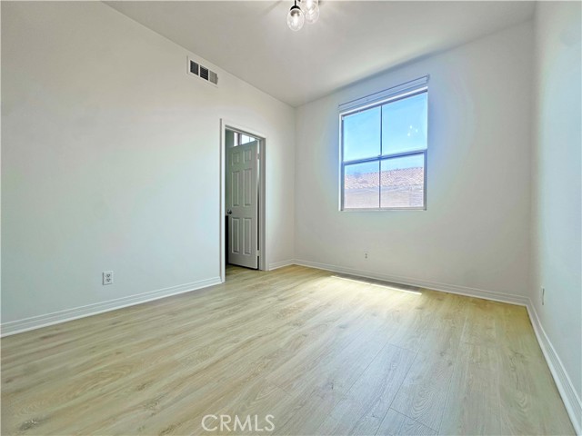 606 Asbury Drive, Claremont CA: https://media.crmls.org/medias/917c15af-ed2b-414f-9f94-0524f61ae371.jpg