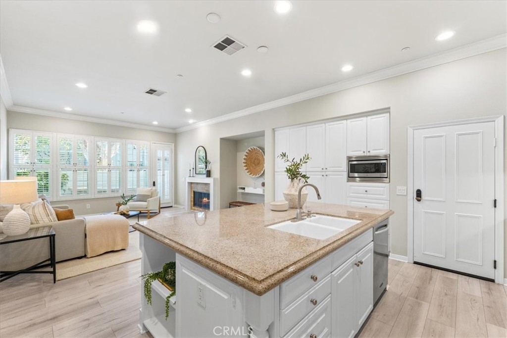 MLS #OC26157236 image #11