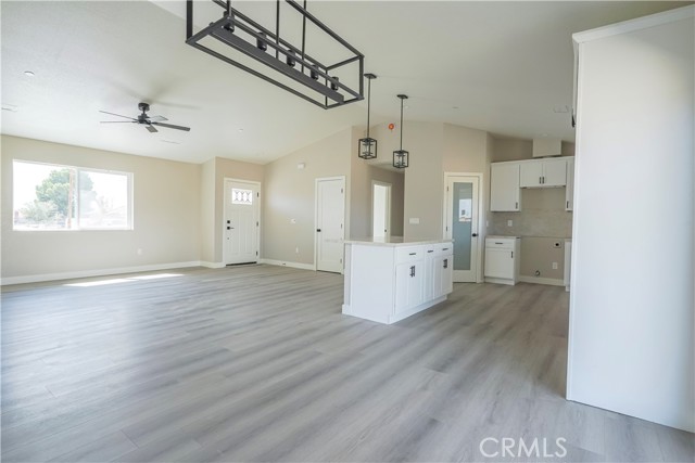 Detail Gallery Image 6 of 51 For 15413 Burwood Rd, Victorville,  CA 92394 - 4 Beds | 2 Baths