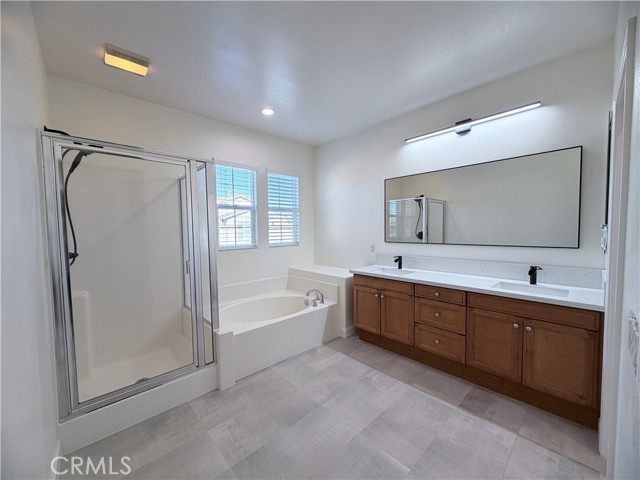 Detail Gallery Image 21 of 30 For 22520 Venice St, Carson,  CA 90745 - 3 Beds | 3 Baths