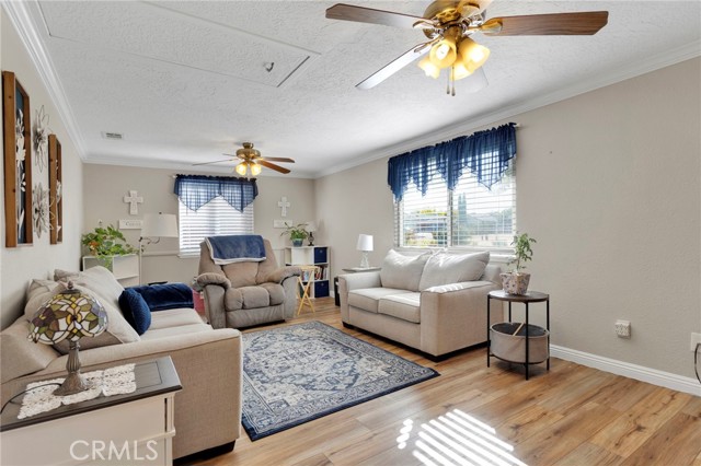 Detail Gallery Image 18 of 54 For 12718 Triple Tree Ter, Victorville,  CA 92392 - 3 Beds | 2 Baths