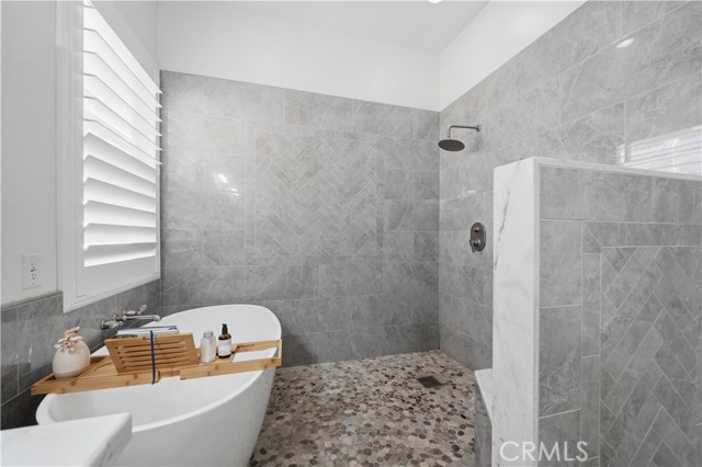 Detail Gallery Image 21 of 37 For 23553 Bending Oak Ct, Murrieta,  CA 92562 - 4 Beds | 2/1 Baths