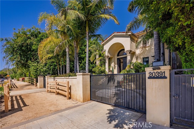20391 Cypress Street, Newport Beach CA: https://media.crmls.org/medias/917ee352-ac16-493d-8a30-6996e1657a60.jpg