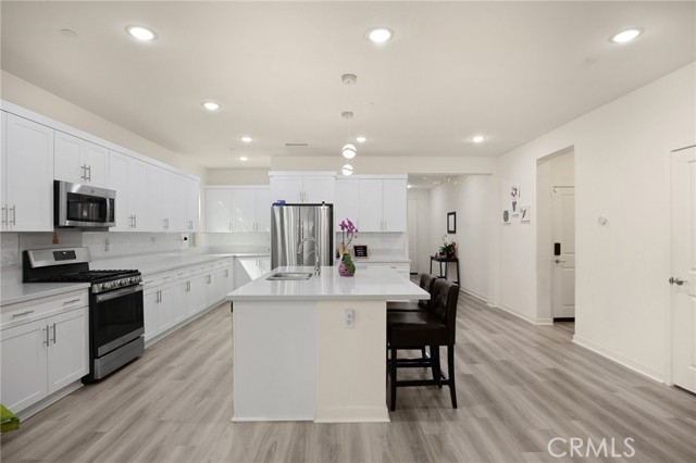 Detail Gallery Image 11 of 41 For 2670 E Embry Ln, Ontario,  CA 91762 - 4 Beds | 3 Baths