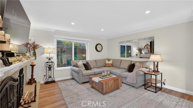 Detail Gallery Image 15 of 44 For 6624 E Leafwood, Anaheim,  CA 92807 - 4 Beds | 2/1 Baths