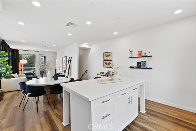 Detail Gallery Image 14 of 27 For 34 Bigsby Dr, Stanton,  CA 90680 - 3 Beds | 3/1 Baths