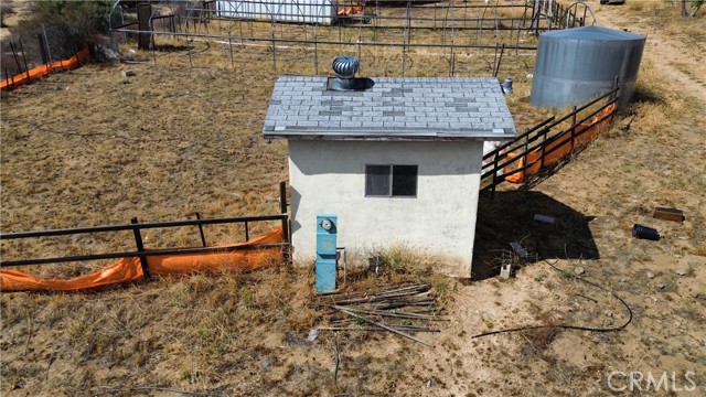 41735 El Campo Rd, Anza CA: https://media.crmls.org/medias/91800f76-663d-45a7-8ca2-065b1422b80b.jpg