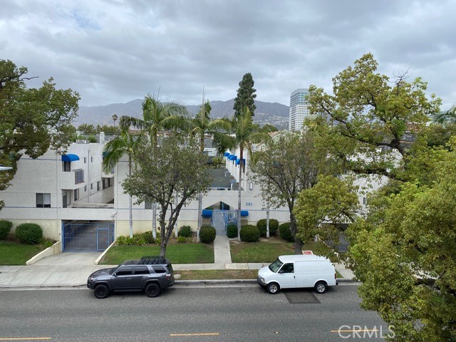 356 West California, 23 photo 15