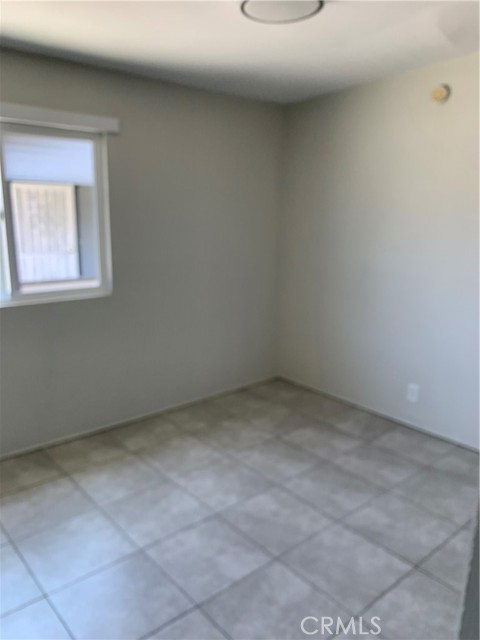Detail Gallery Image 6 of 12 For 3740 S Harvard Bld a,  Los Angeles,  CA 90018 - 4 Beds | 2 Baths