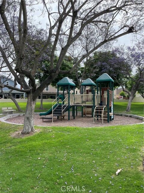 Detail Gallery Image 28 of 45 For 32 Wetstone #47,  Irvine,  CA 92604 - 3 Beds | 2/1 Baths