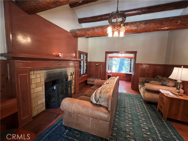 28879 Sycamore, Lake Arrowhead CA: https://media.crmls.org/medias/9181a0f2-9d7a-42d3-909b-8ae4794a3da2.jpg