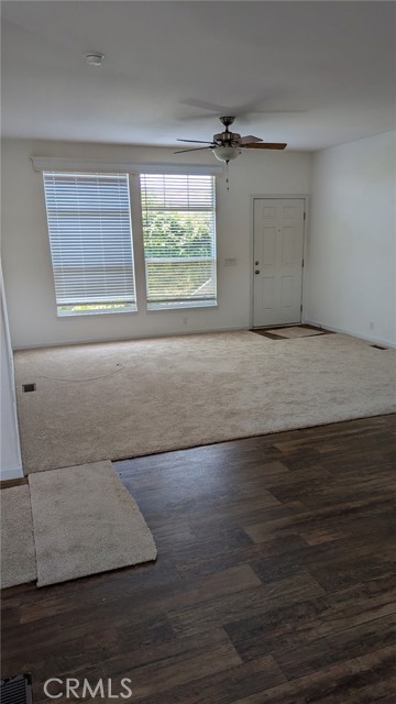 Detail Gallery Image 6 of 50 For 3595 Santa Fe Ave #90,  Long Beach,  CA 90810 - 3 Beds | 2 Baths