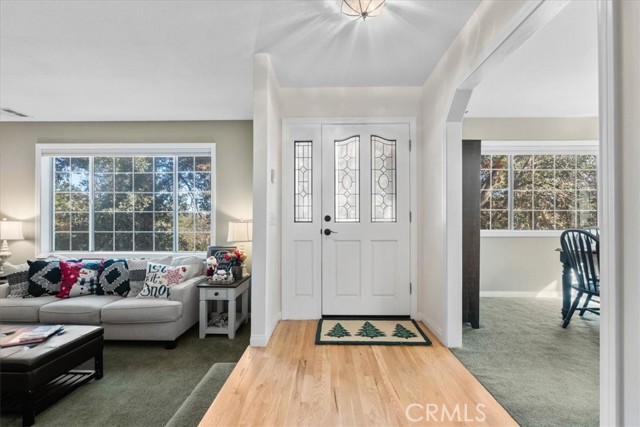 Detail Gallery Image 9 of 48 For 1764 Ash, Wrightwood,  CA 92397 - 4 Beds | 2/1 Baths