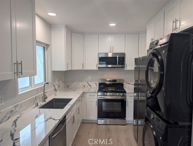 Detail Gallery Image 6 of 16 For 1903 Cabrillo #C,  Torrance,  CA 90501 - 2 Beds | 1 Baths