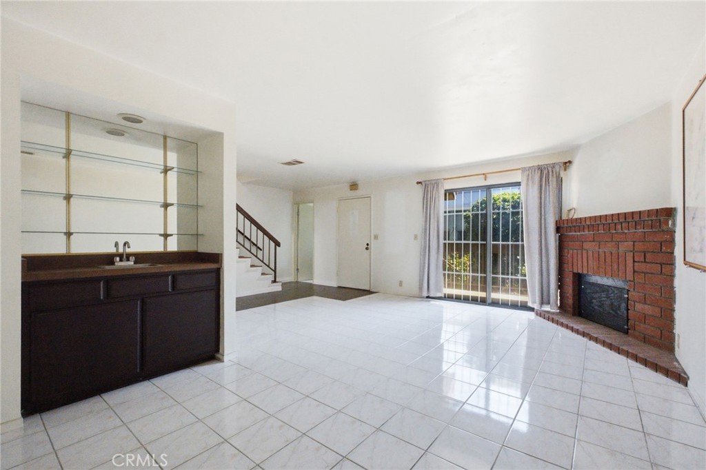506 Pomelo Avenue #C